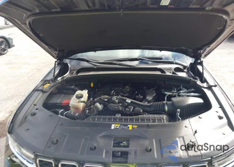 2025 Jeep Grand Cherokee Limited 4X2 from USA, damaged, VIN 1C4RJGBG4SC324920